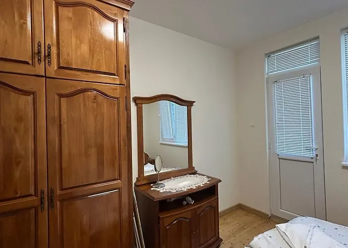 Lägenhet лоринна