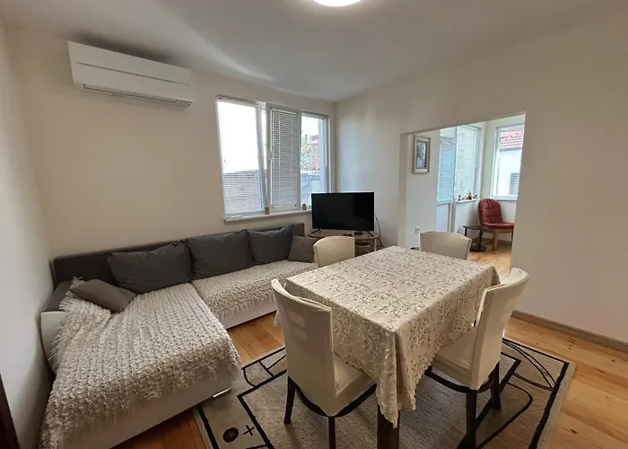 Lägenhet лоринна