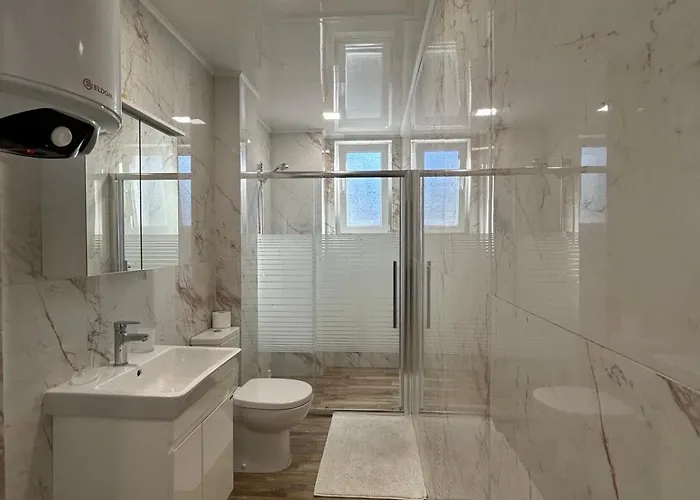 лоринна Trjavna