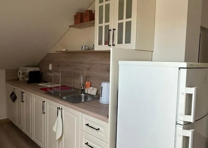 Lägenhet лоринна